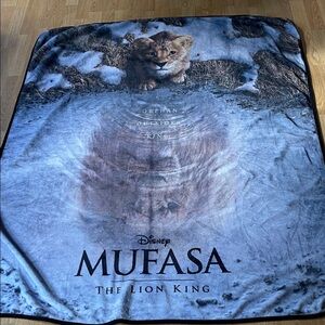 Disney Mufasa Reflection Blanket in Blue and Brown